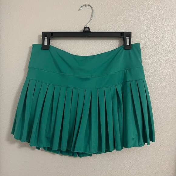 Dresses & Skirts - Gold Hinge skirt